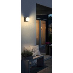 Moon — L'équilibre parfait entre géométrie et lumière